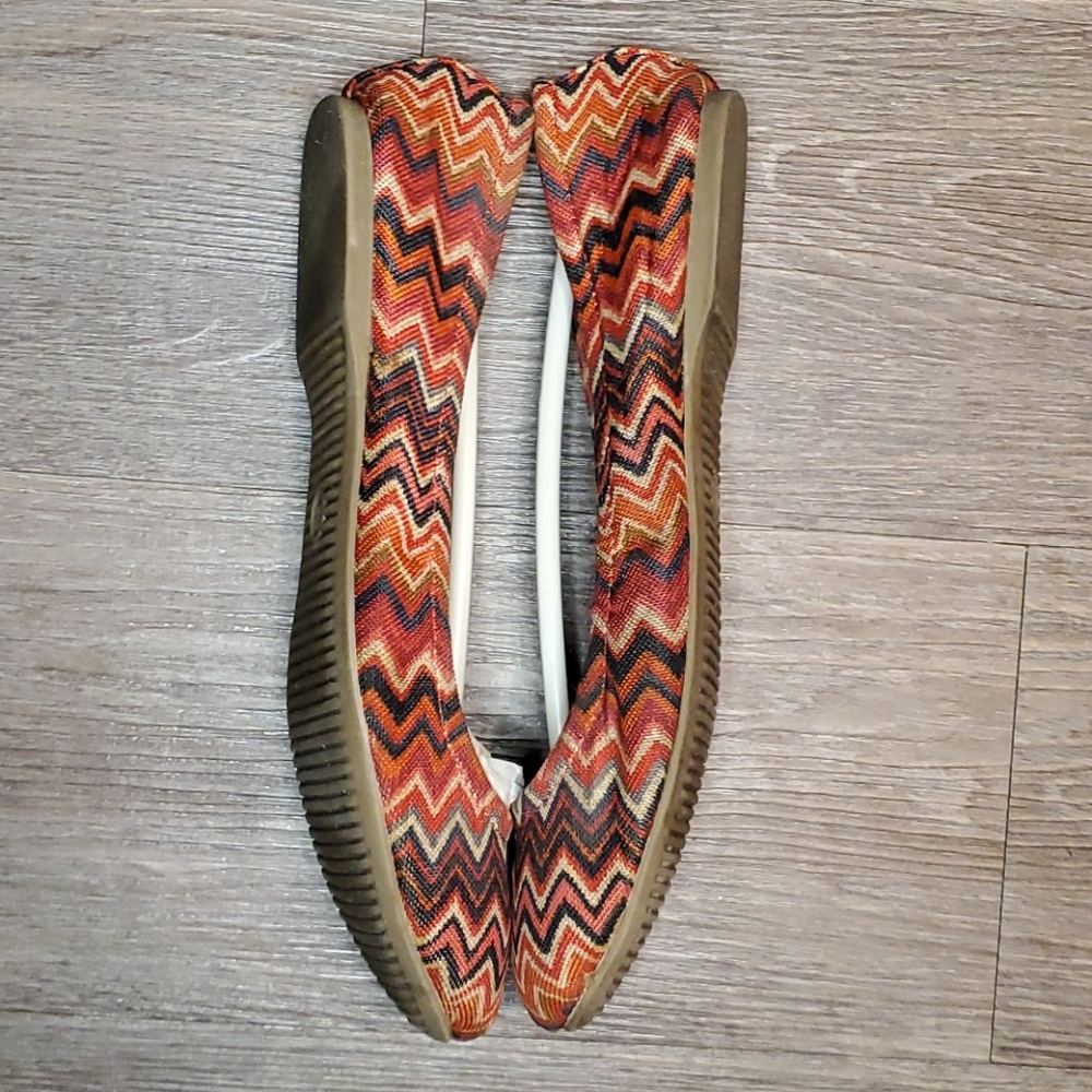 Mossimo Multi-Color Strip Flats - Picture 4 of 10